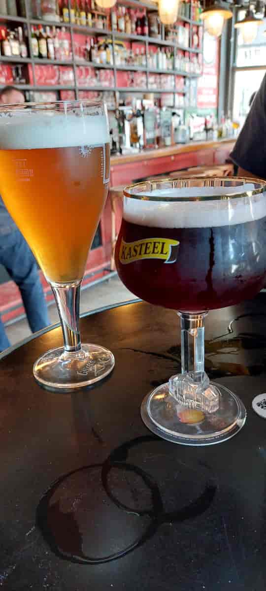Bière de Bruges, la Zot, et une Kriek